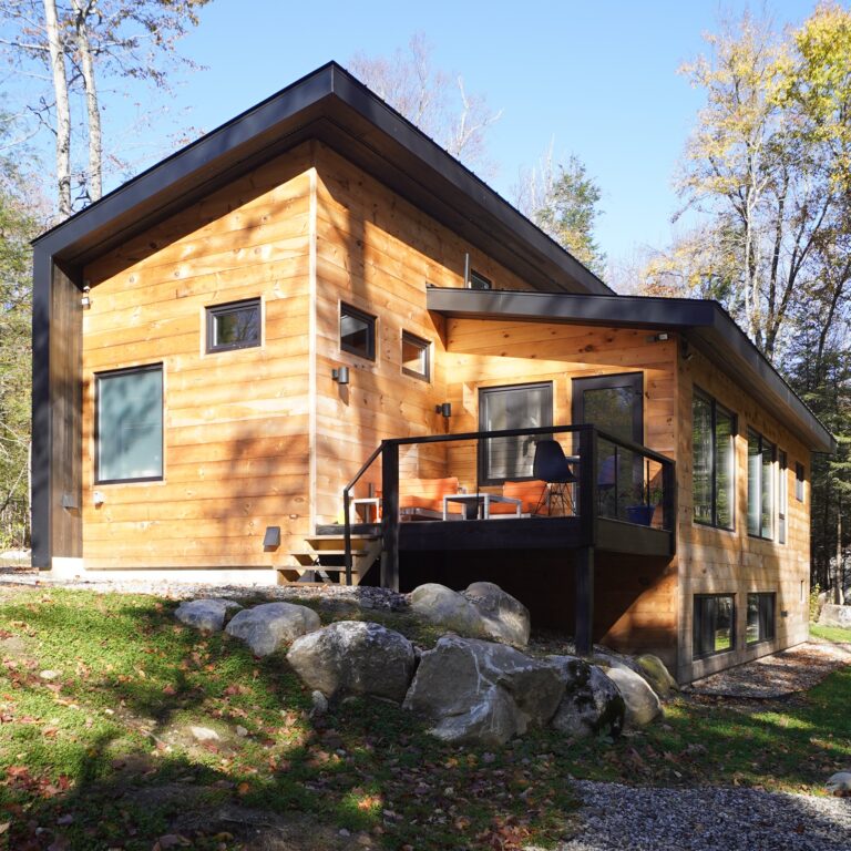 Hero Shot of the Kings Highway house built by Oxbow from behind.